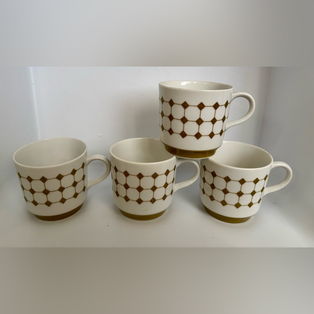 Set of 4 Vintage Restaurant Style 3” Coffee Cups Diamond Pattern MCM